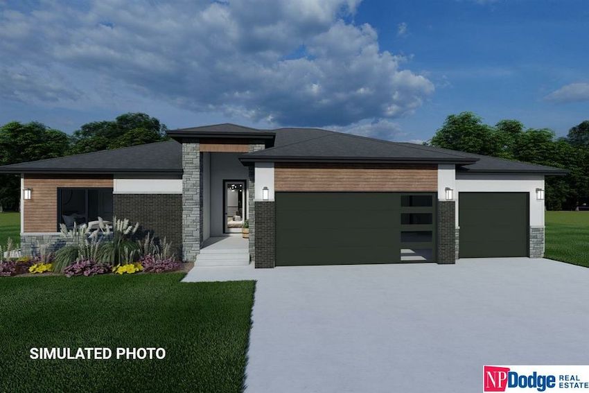 20707 Ogden Street, Elkhorn