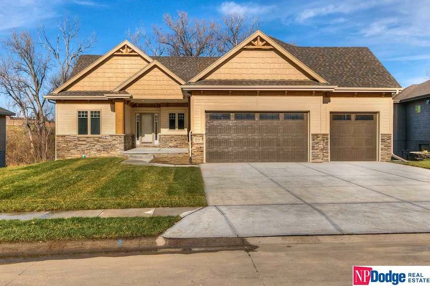 7673 North 166 Avenue, Bennington